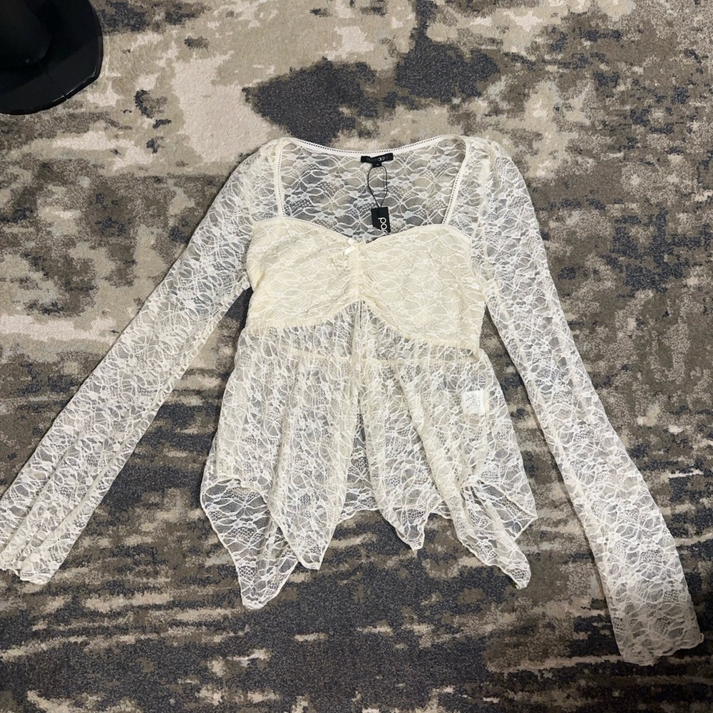 NWT Papermoon Cream Lace Blouse